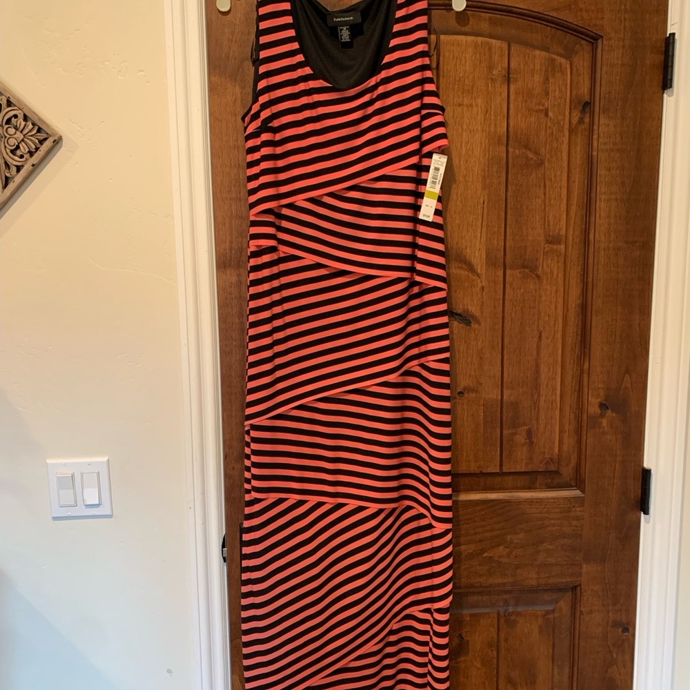 Black and Red Striped Sleeveless Dress